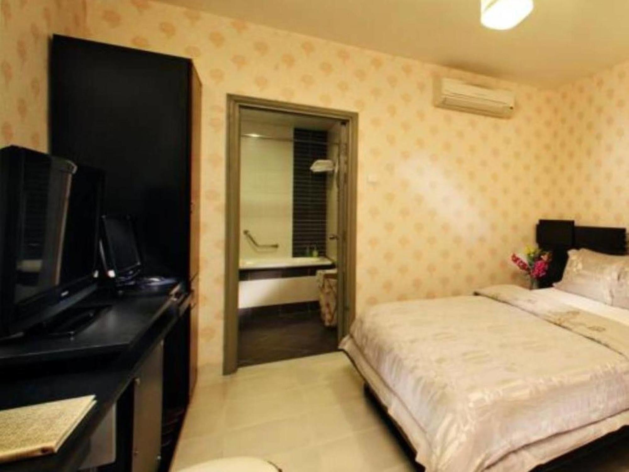 A&Em - The Petit Hotel Ho Chi Minh City Exterior photo